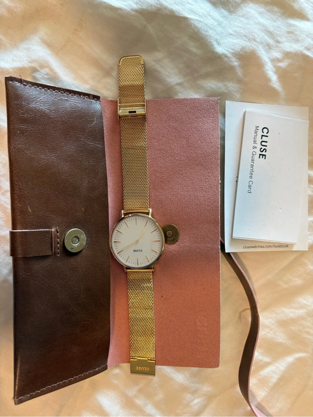 Cluse Minute Watch Mesh, White, Gold Color